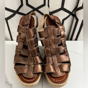 🤎👠Christian Louboutin👠🤎Brown Metallic Platform Wedge Espadrille Sandal Size 38